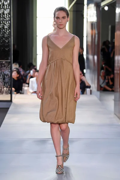 Look 35